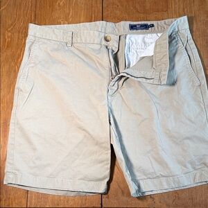 Vineyard Vines Men’s Tan Shorts